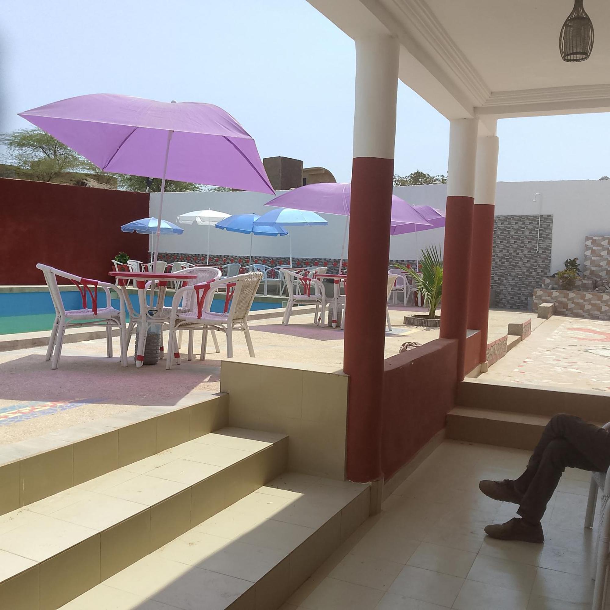 Hotel Chez Mimi Toubab Dialao Exterior foto